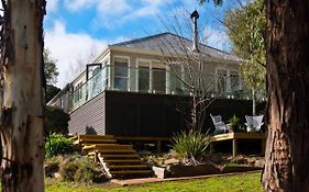 Lake Como Villa - Lake Daylesford On Your Doorstep